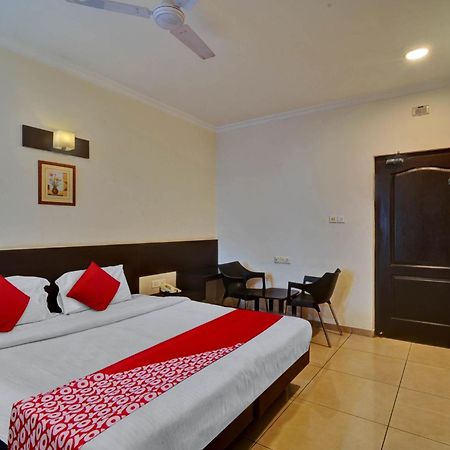 Hotel O Jk Inn Tiruppur Buitenkant foto