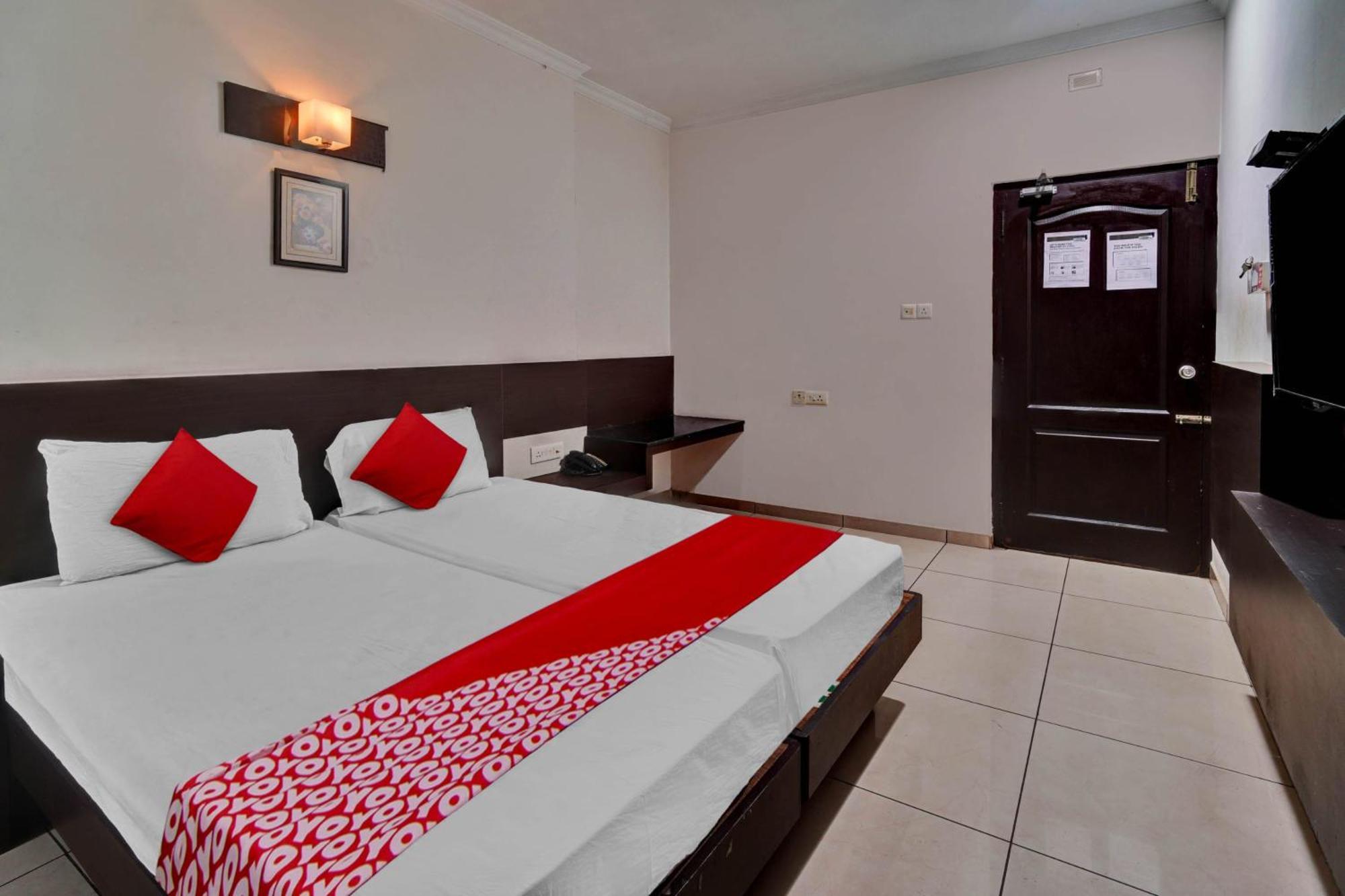 Hotel O Jk Inn Tiruppur Buitenkant foto